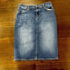 Banana republic denim skirt